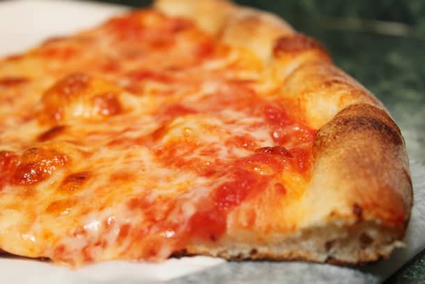 joes-pizza-new-york-cheese-slice joes-pizza-new-york-cheese-slice