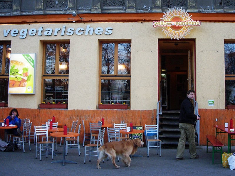 Yellow Sunshine Vegetarian Restaurant in Berlin Yellow Sunshine Vegetarian Restaurant in Berlin